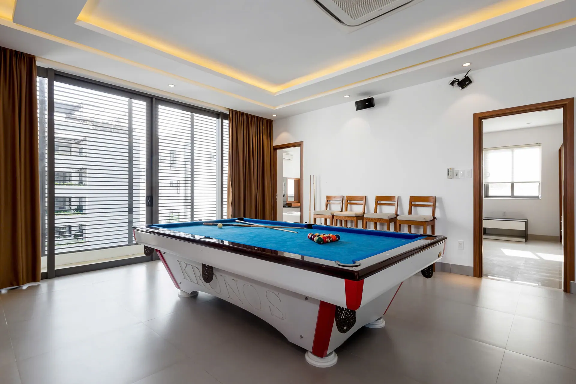 The Stunning Luxurious Villa by My Khe beach An Hai 8